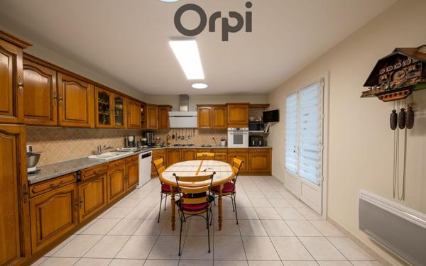 Maison à vendre    4 pièces • 145 m2 Baixas