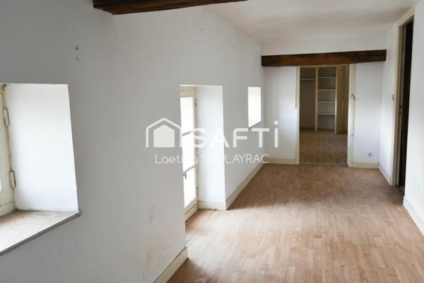 Immeuble 179 m² avec garages en centre ville