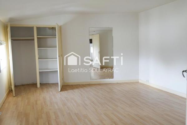 Immeuble 179 m² avec garages en centre ville