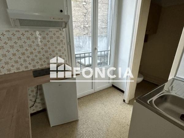 Location Appartement 2 pièces 38.96 m² - 8 RUE P.CURRE - 2 RUE J.FERRY Rethel 08300