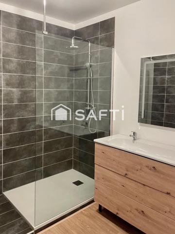 Maison de ville rénovée 135m² – 4 niveaux – Centre de Mézin – Jardin 300m² – Dépendance