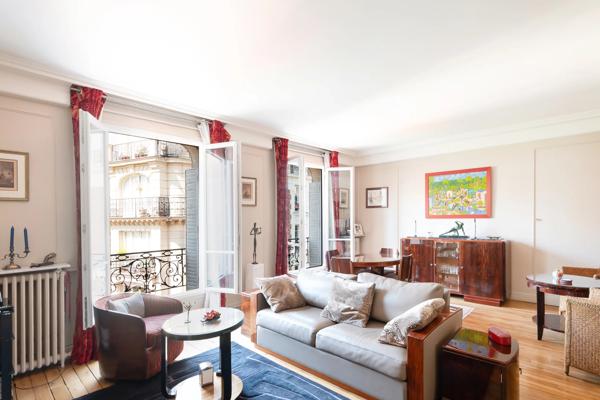 Appartement Paris 18 e - FRANCŒUR