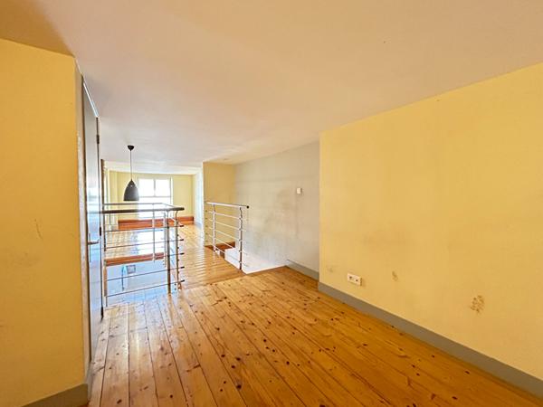 A vendre à PERIGUEUX appartement duplex d'environ 48 m²
