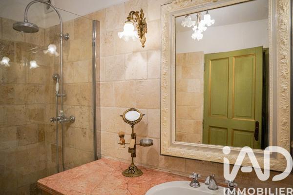 Maison à vendre 7 pièces 239 m² Robion