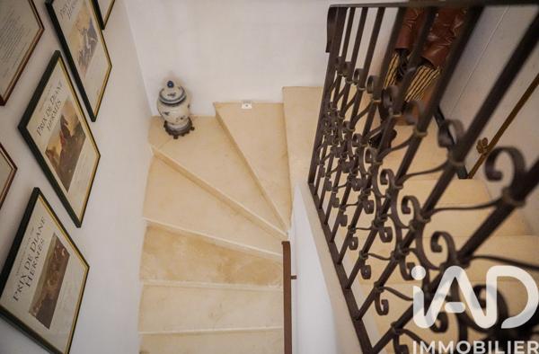 Maison à vendre 7 pièces 239 m² Robion