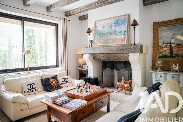 Maison à vendre 7 pièces 239 m² Robion