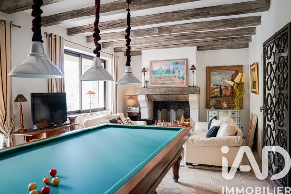 Maison à vendre 7 pièces 239 m² Robion