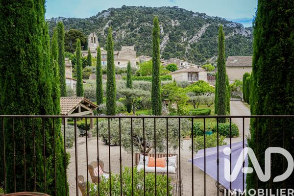 Maison à vendre 7 pièces 239 m² Robion
