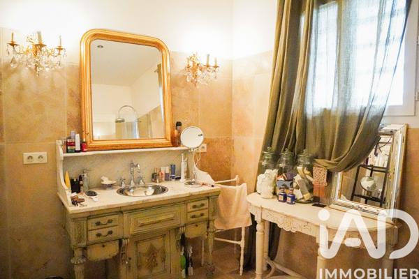 Maison à vendre 7 pièces 239 m² Robion