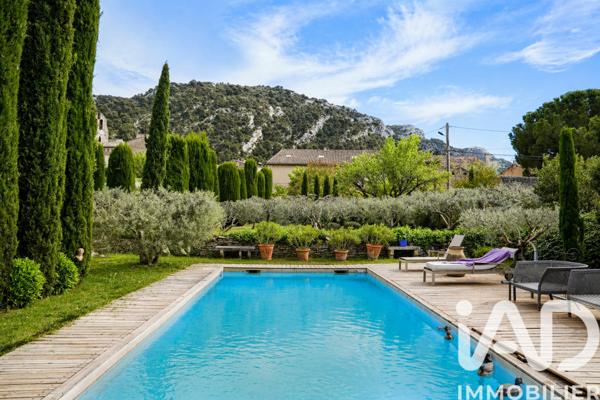 Maison à vendre 7 pièces 239 m² Robion