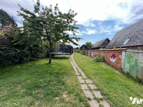 LA BARRE EN OUCHE MAISON DE VILLE BEAUX VOLUMES BEAU POTENTIEL T6