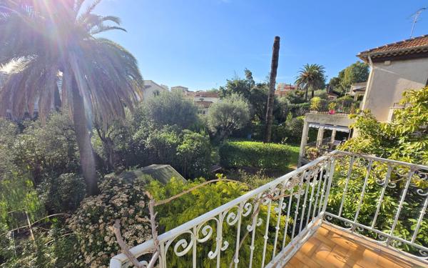 Maison à vendre    4 pièces •  Antibes