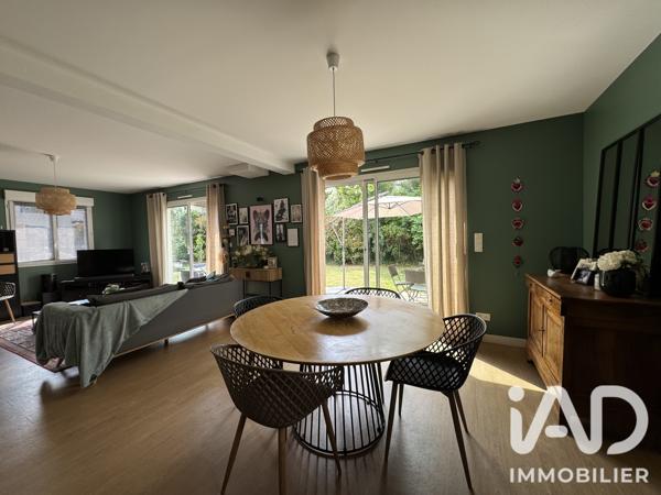 Maison à vendre 7 pièces 140 m² Mûrs-Erigné