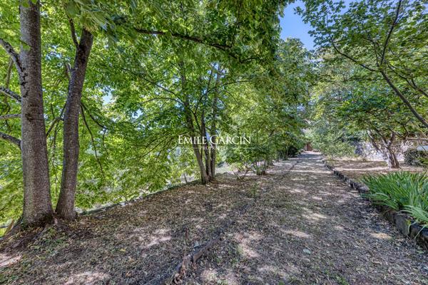 A VENDRE - La Tour sur Tinée - Vaste Maison de Maître - Vue panoramique