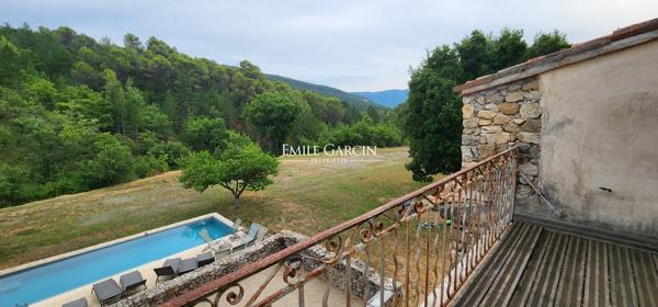 A vendre - Maison de caractère - Entre le Luberon et la Haute Provence - Au sein d'un domaine privé d'exception