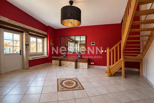 Maison en pierre rénovée avec grand terrain