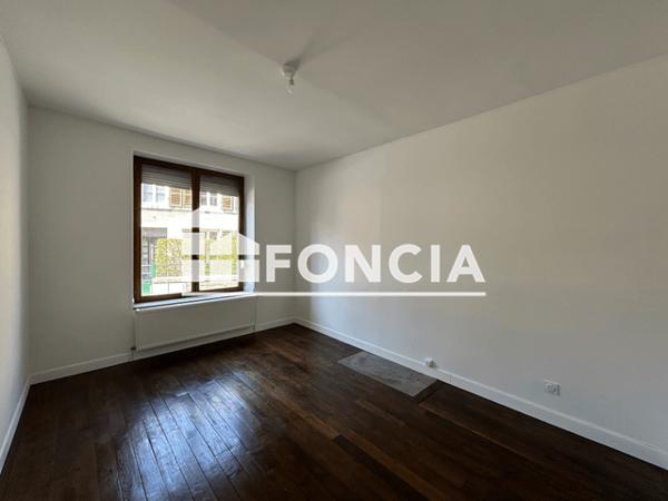 Location Appartement 2 pièces 39 m² - 21 RUE PAULE MINCK Revin 08500