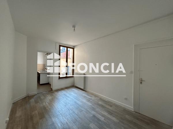 Location Appartement 2 pièces 39 m² - 21 RUE PAULE MINCK Revin 08500