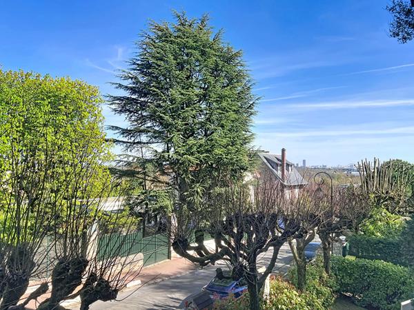 Appartement Suresnes 3 pièce(s) 68 m2