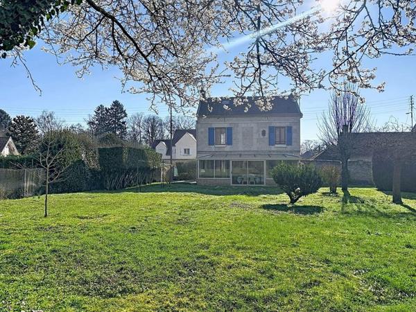 Précy-sur-Oise / Ravissante maison de ville avec dépendance