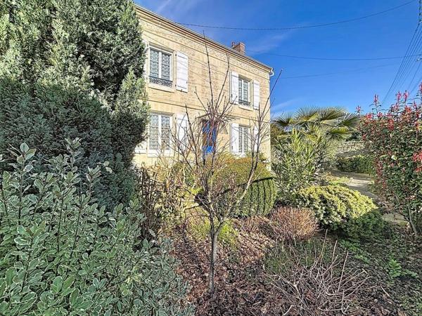 Précy-sur-Oise / Ravissante maison de ville avec dépendance