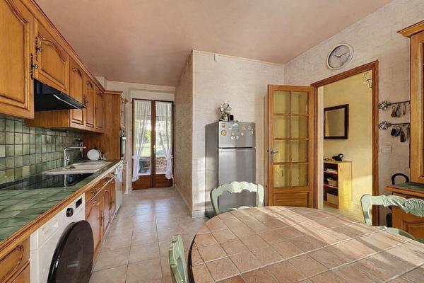 Précy-sur-Oise / Ravissante maison de ville avec dépendance