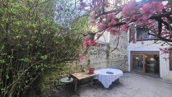 Vente / Maison avec dépendance