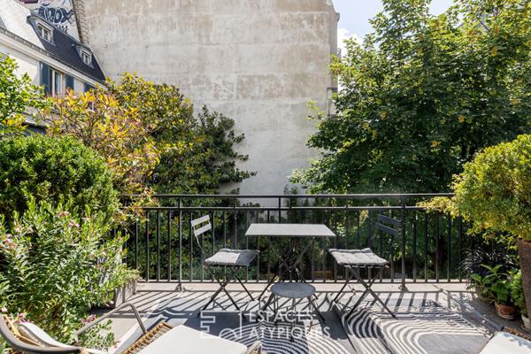 Dernier étage rénové par architecte avec terrasse – Quartier South Pigalle