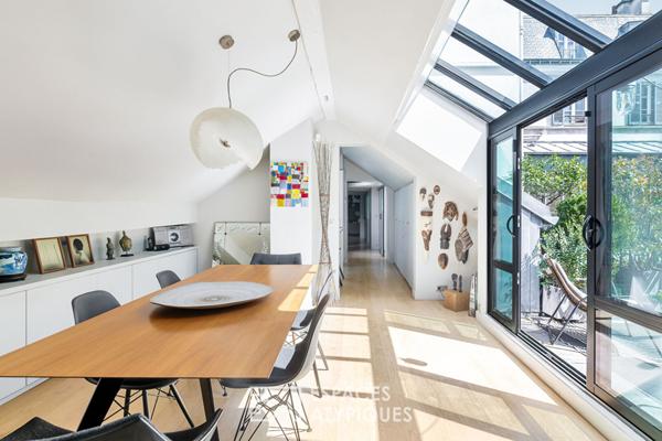 Dernier étage rénové par architecte avec terrasse – Quartier South Pigalle