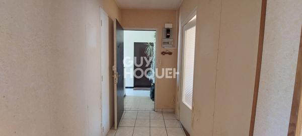 Appartement T3 de 63 m² (61.62 m² Loi Carrez) - 2 chambres - Terrasse - Cave et Stationnement