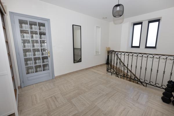 Maison 6 pièces - 180 m² Exclusivité efficity