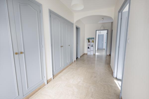 Maison 6 pièces - 180 m² Exclusivité efficity