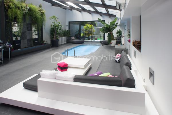 Maison de 394,10 m²