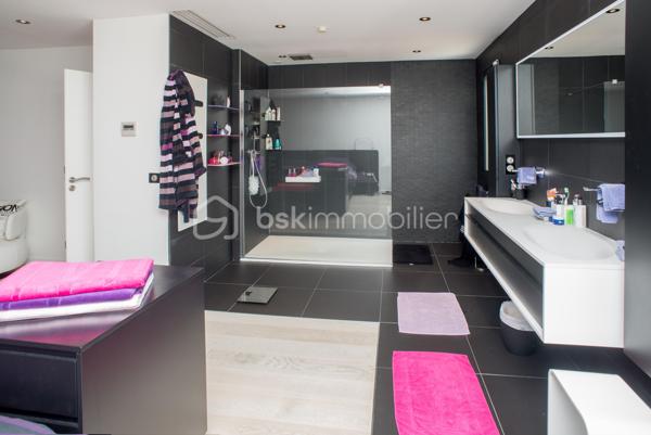 Maison de 394,10 m²