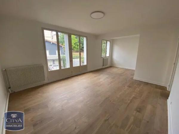 Appartement à louer 2 pièces 52.03m² Chamalières (63400)