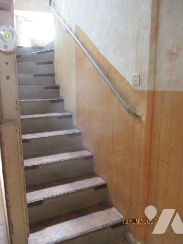 Un immeuble comprenant :
-au sous-sol : caves,
-au rez-de-chaussée : un appartement de 75,79 ...