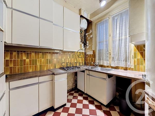 Appartement à vendre  4 pièces - 90,22 m 2   PARIS  - 75011