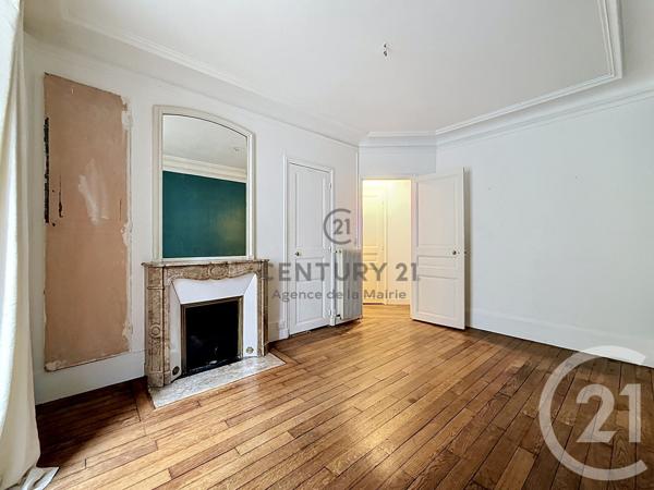 Appartement à vendre  4 pièces - 90,22 m 2   PARIS  - 75011