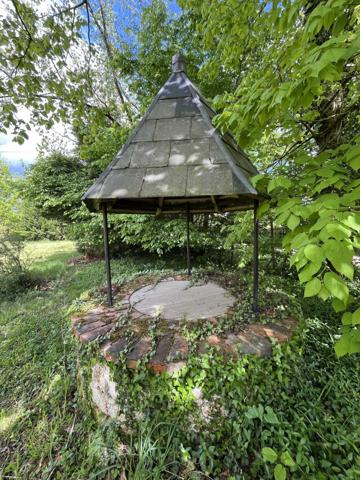 MAISON DE CAMPAGNE AVEC GRANGE ET TERRAIN ATTENANT DE 1 HECTARE 8