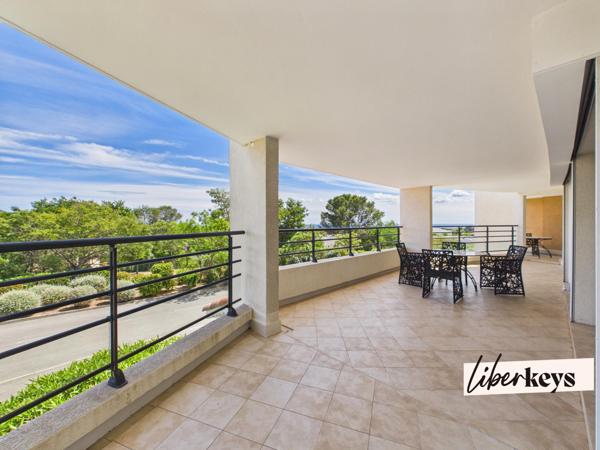 Appartement 3 pièces -  87 m2 - Terrasse - Piscine - Vue mer - Saint-Raphaël Boulouris
