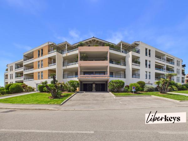 Appartement 3 pièces -  87 m2 - Terrasse - Piscine - Vue mer - Saint-Raphaël Boulouris