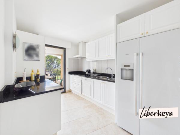 Appartement 3 pièces -  87 m2 - Terrasse - Piscine - Vue mer - Saint-Raphaël Boulouris