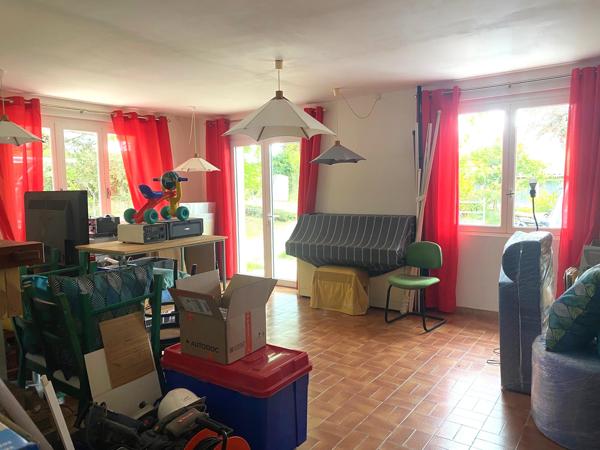 GRANDE VILLA SUR COTEAU