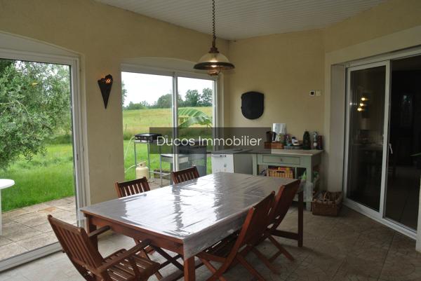 Maison avec un hangar de 100 m²