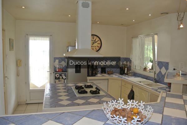 Maison avec un hangar de 100 m²