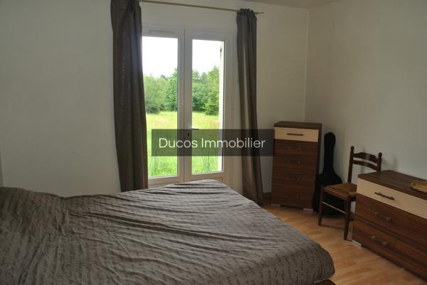 Maison avec un hangar de 100 m²
