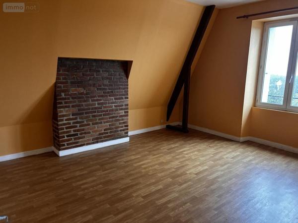 Appartement à louer à Guer dans le Morbihan (56380), ref : 56046-L221