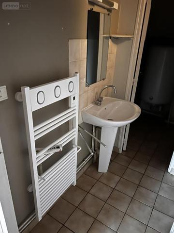 Appartement à louer à Guer dans le Morbihan (56380), ref : 56046-L221