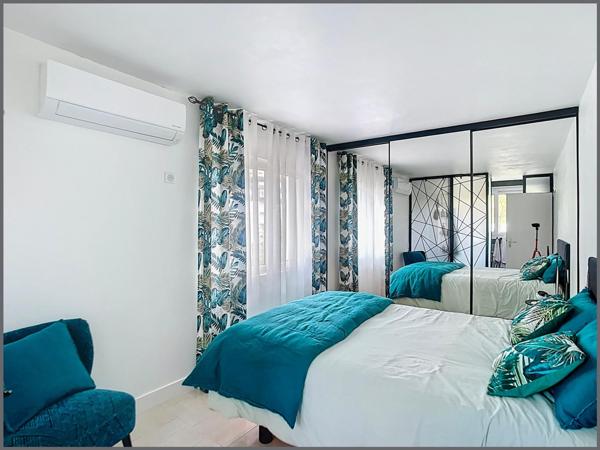 Maison avec plusieurs garages, proche gare, parfaitement rénovée