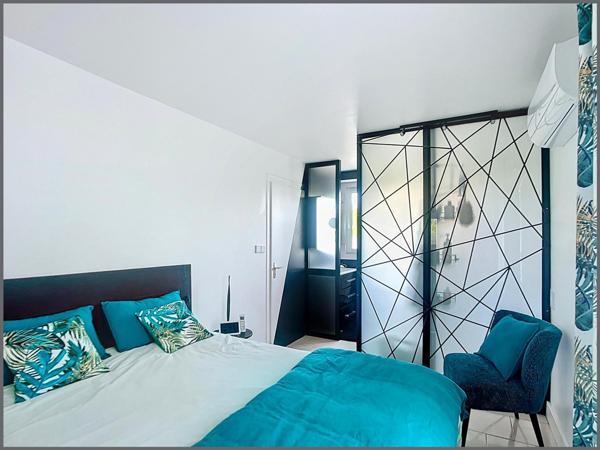 Maison avec plusieurs garages, proche gare, parfaitement rénovée